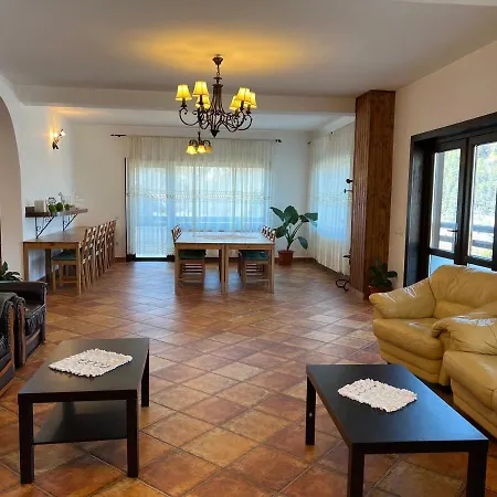 Guest house Vila Valea Rece *